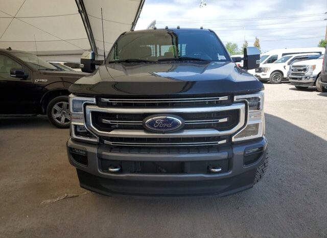 
								Used 2022 Ford Super Duty F-350 SRW PLATINUM / 6.7L POWER STROKE / 160 WB / PANO ROOF / HITCH PREP / full									