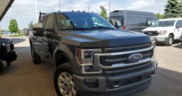 Used 2022 Ford Super Duty F-350 SRW PLATINUM / 6.7L POWER STROKE / 160 WB / PANO ROOF / HITCH PREP /