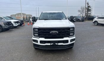 
										New 2023 Ford Super Duty F-350 SRW LARIAT CREW CAB 4WD W/ BLACK APPEARANCE PKG, LARIAT ULTIMATE PKG, FX4 PKG AND TWIN PANEL MOONROOF full									