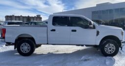 Used 2019 Ford Super Duty F-250 SRW XLT / / VALUE PACKAGE / 160 WB / 6.2L GAS