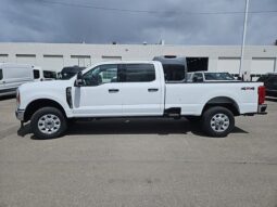 
										New 2024 Ford Super Duty F-350 SRW XLT full									