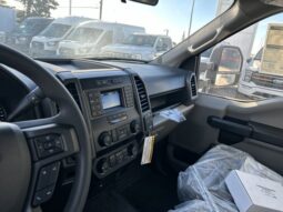 
										New 2022 Ford Super Duty F-550 DRW XL 2WD full									