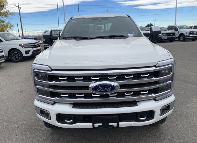 
								New 2024 Ford Super Duty F-350 SRW Platinum CREW 4WD W/TREMOR PKG, AND TWIN PANEL MOONROOF full									