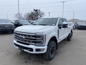 New 2024 Ford Super Duty F-350 SRW Platinum 4WD CREW W/TREMOR PKG, & TWIN PANEL MOONROOF