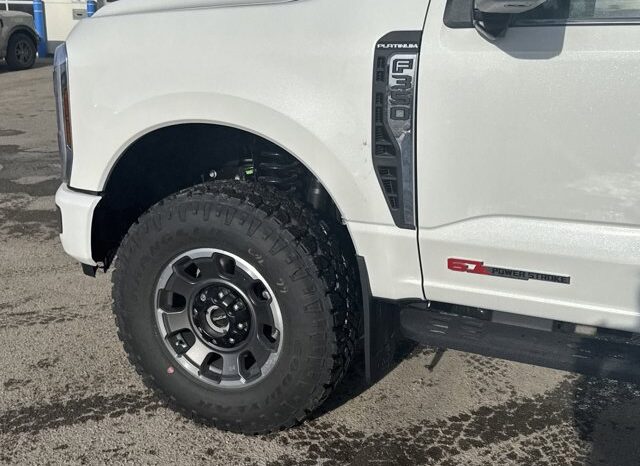 
								New 2024 Ford Super Duty F-350 SRW PLATINUM TREMOR – HIGH OUTPUT DIESEL 5TH WHEEL PREP PKG full									