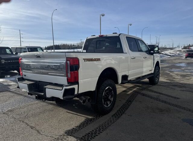 
								New 2024 Ford Super Duty F-350 SRW PLATINUM TREMOR – HIGH OUTPUT DIESEL 5TH WHEEL PREP PKG full									