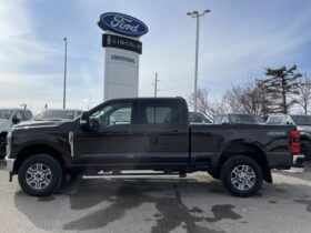 New 2025 Ford Super Duty F-350 SRW LARIAT 4WD CREW CAB W/MOONROOF, AND TAILGATE STEP