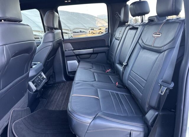 
								Used 2023 Ford Super Duty F-350 SRW full									
