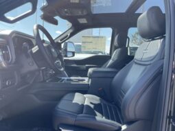New 2025 Ford Super Duty F-350 SRW Platinum CREW 4WD W/FX4 PKG, FACTORY FLOOR LINERS, 5HT WHEEL PREP PKG, AND MOONROOF