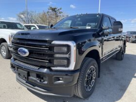 New 2025 Ford Super Duty F-350 SRW Platinum CREW 4WD W/FX4 PKG, FACTORY FLOOR LINERS, 5HT WHEEL PREP PKG, AND MOONROOF