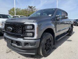 New 2025 Ford Super Duty F-350 SRW LARIAT CREW 4WD W/BLACK APPEARANCE PKG, 5TH WHEEL PREP KIT, MOONROOF, AND ULTIMATE PKG