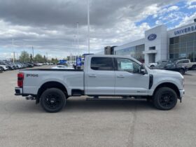 New 2025 Ford Super Duty F-350 SRW XLT CREW CAB 4WD W/BLACK APPEARANCE, PREMIUM, & FX4 PKGS, PROPOWER 2KW, MOONROOF, AND TAILGATE STEP