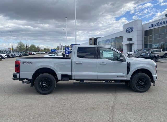 
								New 2025 Ford Super Duty F-350 SRW XLT CREW CAB 4WD W/BLACK APPEARANCE, PREMIUM, & FX4 PKGS, PROPOWER 2KW, MOONROOF, AND TAILGATE STEP full									