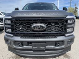 New 2025 Ford Super Duty F-350 SRW LARIAT CREW 4WD W/BLACK APPEARANCE PKG, 5TH WHEEL PREP KIT, MOONROOF, AND ULTIMATE PKG