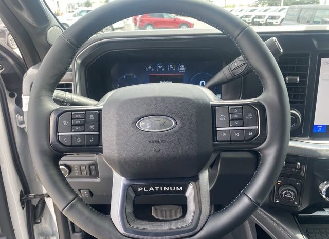 
								New 2025 Ford Super Duty F-350 SRW Platinum CREW 4WD W/TREMOR PKG, 5TH WHEEL PREP PKG, F&R WHEEL WELL LINERS, MOONROOF, AND SPRAY LINER full									
