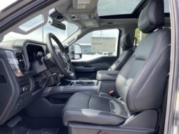 New 2025 Ford Super Duty F-350 SRW LARIAT CREW 4WD W/BLACK APPEARANCE PKG, 5TH WHEEL PREP KIT, MOONROOF, AND ULTIMATE PKG