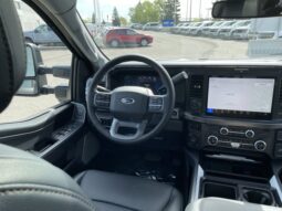 
										New 2025 Ford Super Duty F-350 SRW LARIAT CREW 4WD W/BLACK APPEARANCE PKG, 5TH WHEEL PREP KIT, MOONROOF, AND ULTIMATE PKG full									
