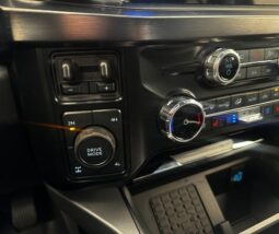 New 2025 Ford Super Duty F-350 SRW LARIAT CREW 4WD W/BLACK APPEARANCE PKG, FX4 PKG, 5TH WHL PREP PKG, MOONROOF, AND ULTIMATE PKG