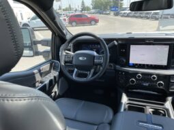 
										New 2025 Ford Super Duty F-350 DRW Platinum CREW 4WD W/FX4 PKG, 5TH WHEEL PREP PKG, MOONROOF, AND UPFITTER SWITCHES full									