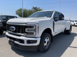 New 2025 Ford Super Duty F-350 DRW Platinum CREW 4WD W/FX4 PKG, 5TH WHEEL PREP PKG, MOONROOF, AND UPFITTER SWITCHES