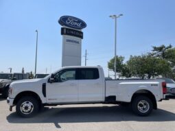 New 2025 Ford Super Duty F-350 DRW Platinum CREW 4WD W/FX4 PKG, 5TH WHEEL PREP PKG, MOONROOF, AND UPFITTER SWITCHES