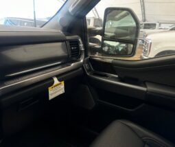 
										New 2025 Ford Super Duty F-350 SRW LARIAT CREW 4WD W/BLACK APPEARANCE PKG, FX4 PKG, 5TH WHL PREP PKG, MOONROOF, AND ULTIMATE PKG full									