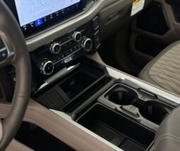 
										New 2025 Ford Super Duty F-450 DRW King Ranch CREW 4WD W/FX4 PKG, MOONROOF, UPFITTERS, TOUGH BED SPRAY-LINER, AND MAX RECLINE SEATS full									