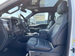 New 2025 Ford Super Duty F-350 DRW Platinum CREW 4WD W/FX4 PKG, 5TH WHEEL PREP PKG, MOONROOF, AND UPFITTER SWITCHES