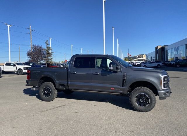 
								New 2026 Ford Super Duty F-350 SRW Platinum 4WD – INCOMING UNIT, CALL TO RESERVE TODAY!! full									