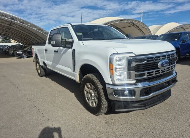 
								Used 2023 Ford Super Duty F-350 SRW full									