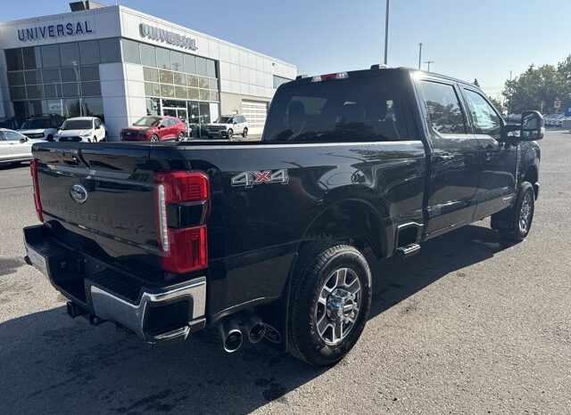 
								New 2026 Ford Super Duty F-350 SRW LARIAT 4WD full									