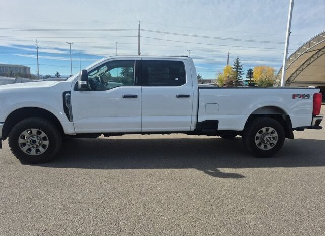 
								Used 2023 Ford Super Duty F-350 SRW full									
