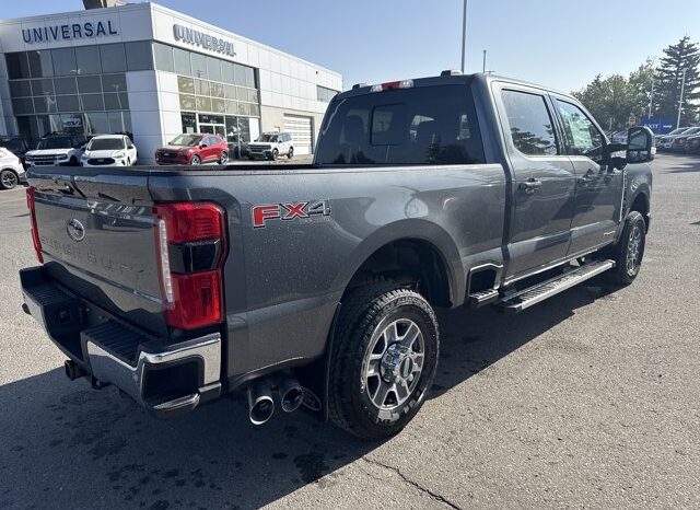 
								New 2026 Ford Super Duty F-350 SRW LARIAT 4WD full									