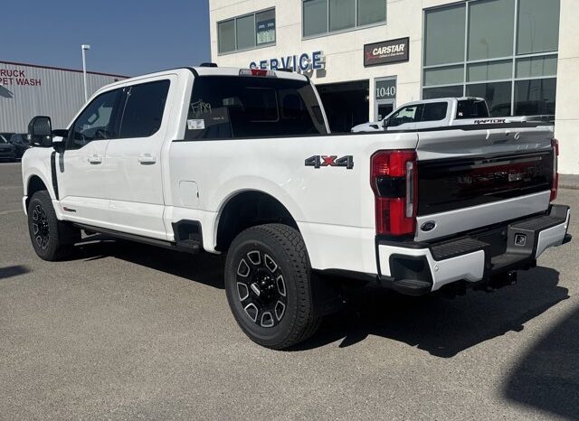 
								New 2026 Ford Super Duty F-350 SRW PLATINUM 4WD full									