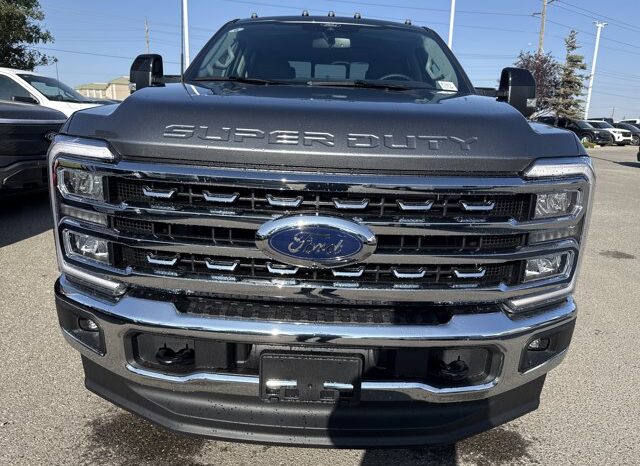 
								New 2026 Ford Super Duty F-350 SRW LARIAT 4WD full									