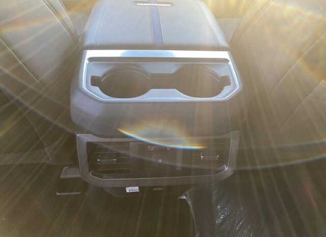 
								New 2025 Ford Super Duty F-450 DRW full									