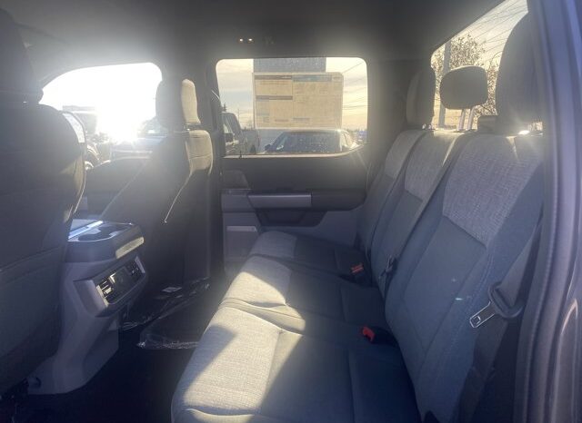 
								New 2026 Ford Super Duty F-450 DRW XLT 4WD full									