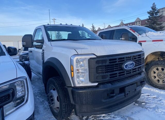 
								New 2026 Ford Super Duty F-550 DRW XL full									