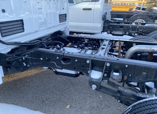 
								New 2026 Ford Super Duty F-550 DRW XL 4WD REG CAB CHASSIS full									