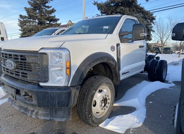 
								New 2026 Ford Super Duty F-550 DRW XL 4WD REG CAB CHASSIS full									