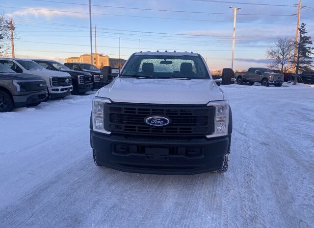 
								New 2026 Ford Super Duty F-550 DRW XL full									