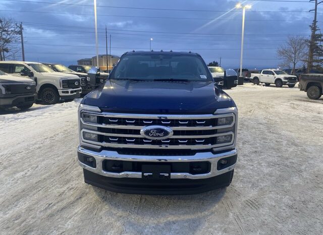 
								New 2026 Ford Super Duty F-350 SRW LARIAT 4WD full									