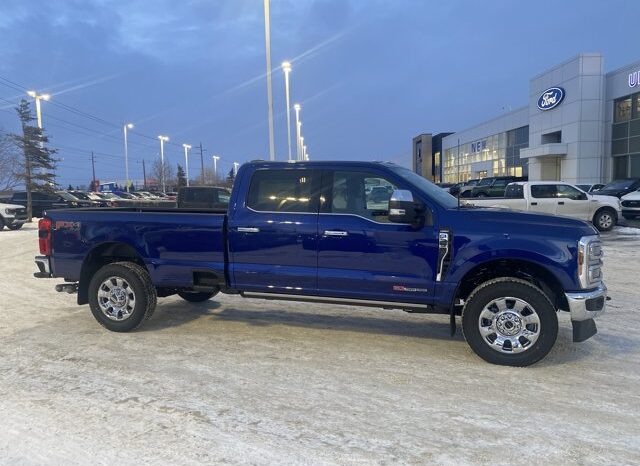 
								New 2026 Ford Super Duty F-350 SRW LARIAT 4WD full									