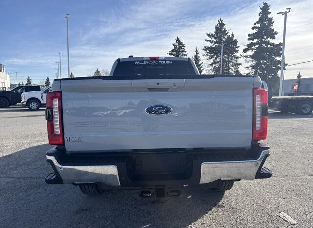 
								New 2026 Ford Super Duty F-350 SRW LARIAT 4WD full									