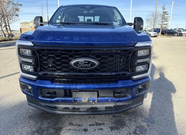 
								New 2026 Ford Super Duty F-350 SRW LARIAT 4WD full									