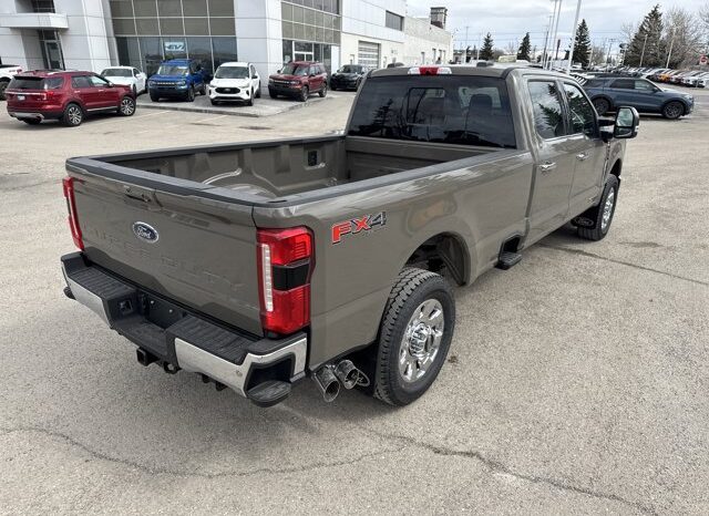 
								New 2026 Ford Super Duty F-350 SRW LARIAT 4WD full									