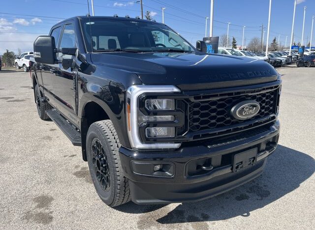 
								New 2026 Ford Super Duty F-350 SRW XLT full									