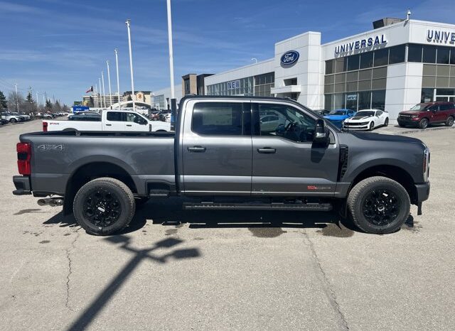 
								New 2026 Ford Super Duty F-350 SRW LARIAT full									