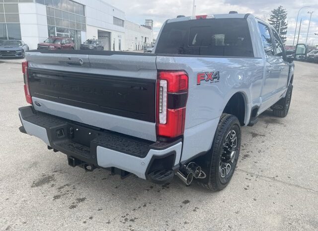 
								New 2026 Ford Super Duty F-350 SRW Platinum full									