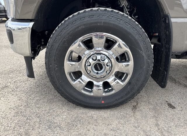 
								New 2026 Ford Super Duty F-350 SRW LARIAT 4WD full									